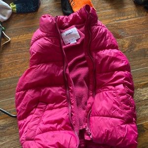 Bright pink puffy vest from old navy excellent condition